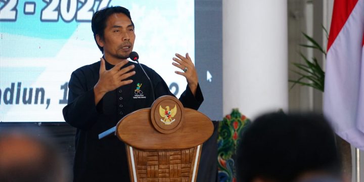 Sekretaris BPD PHRI Jatim Kukuhkan Pengurus BPC – PHRI Kabupaten Madiun
