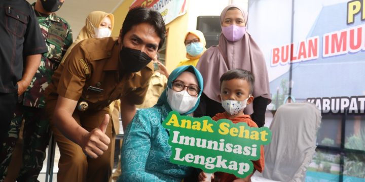 Bupati Madiun Canangkan Bulan Imunisasi Anak Nasional