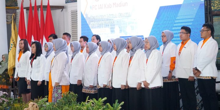 30 Pengurus Cabang Ikatan Apoteker Indonesia Kabupaten Madiun Resmi Dilantik